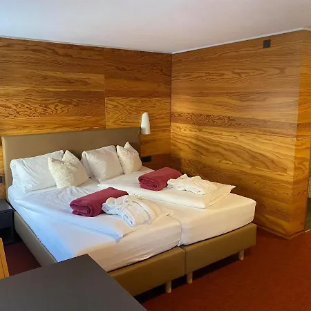 Berghaus Stuben Hotel 3*